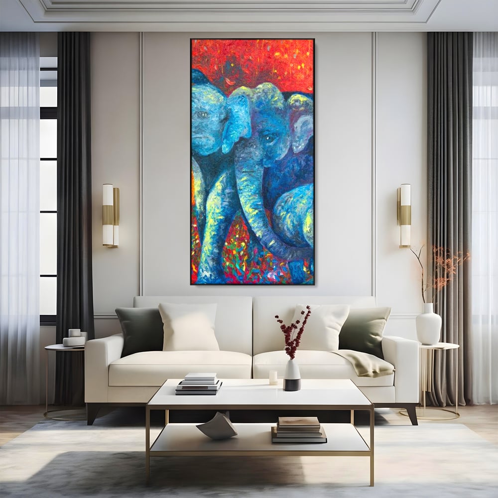 Tablou canvas cu tablou canvas cu elefanti expresionisti, in rama de aluminiu negru, pe perete intr-un living